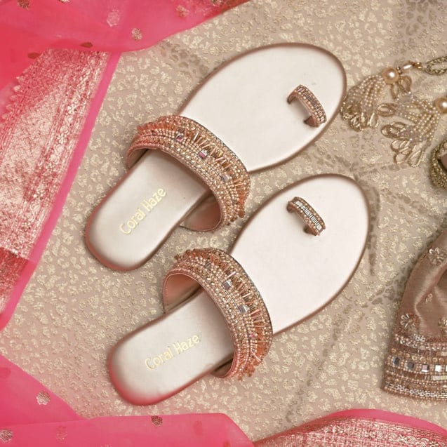 Hand Embroideed Kolhapuris | handmade genuine leather punjabi jutti/ khussa/ mojari/ flats/ bridal shoes/ slides