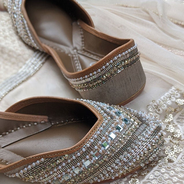 Silver silk base juttis - handmade genuine leather punjabi jutti/khussa/mojari/flats/bridal shoes