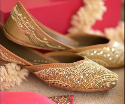 Gold juttis- handmade genuine punjabi jutti/khussa/mojari/flats/bridal shoes